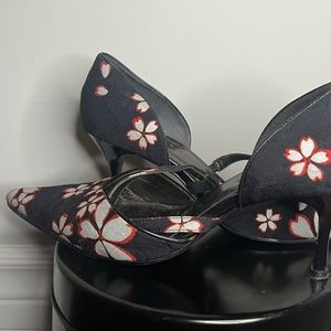 Japonica heels